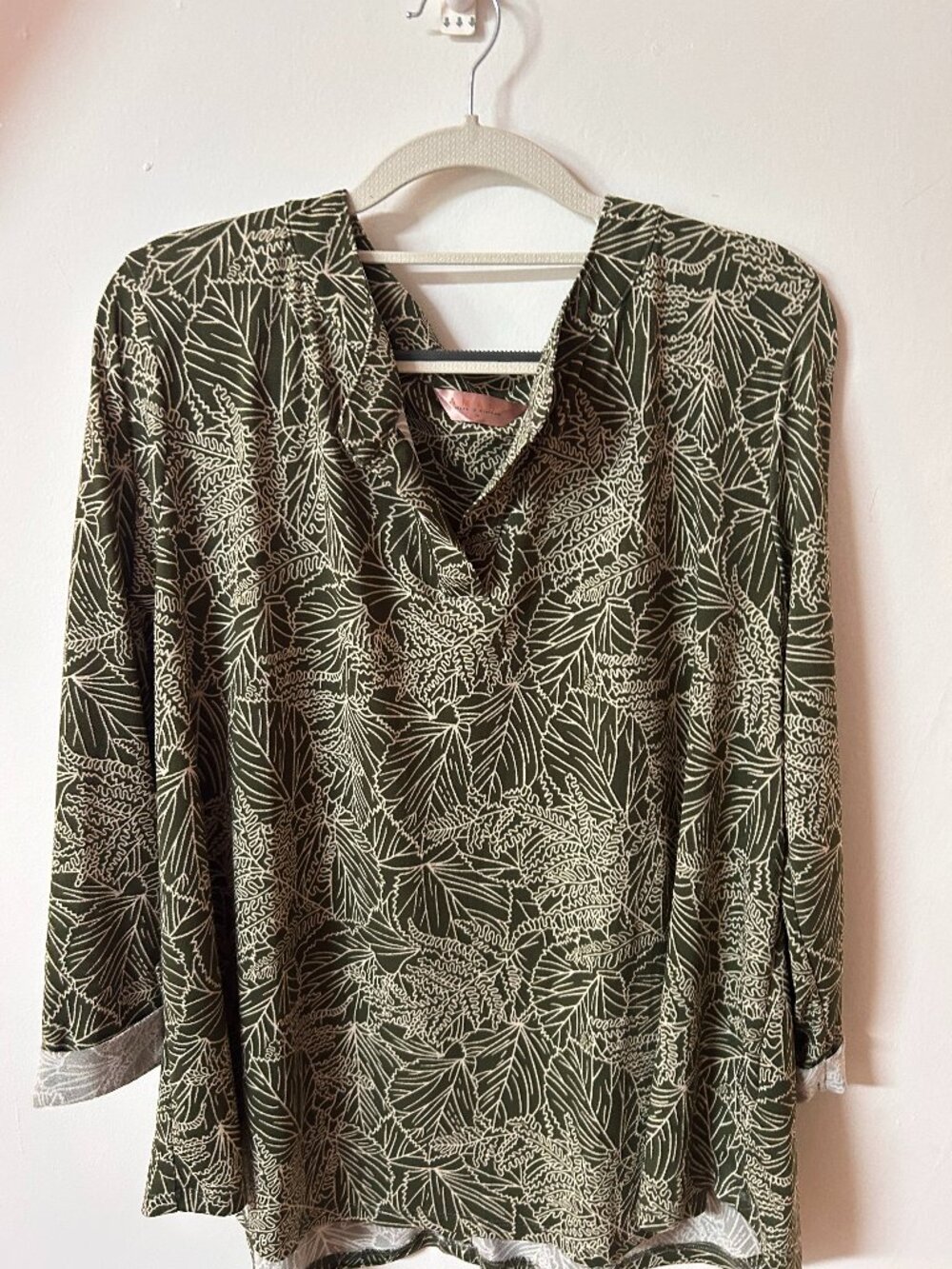 Amana Leaf Print Blouse – Women's 2X
